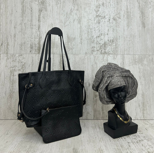 Louis Vuitton Mini shopping