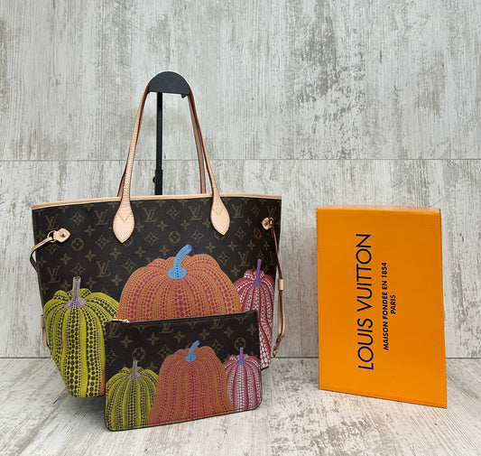 Louis Vuitton Shopping