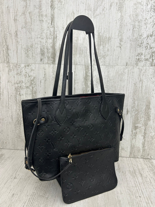 Louis Vuitton Mini shopping